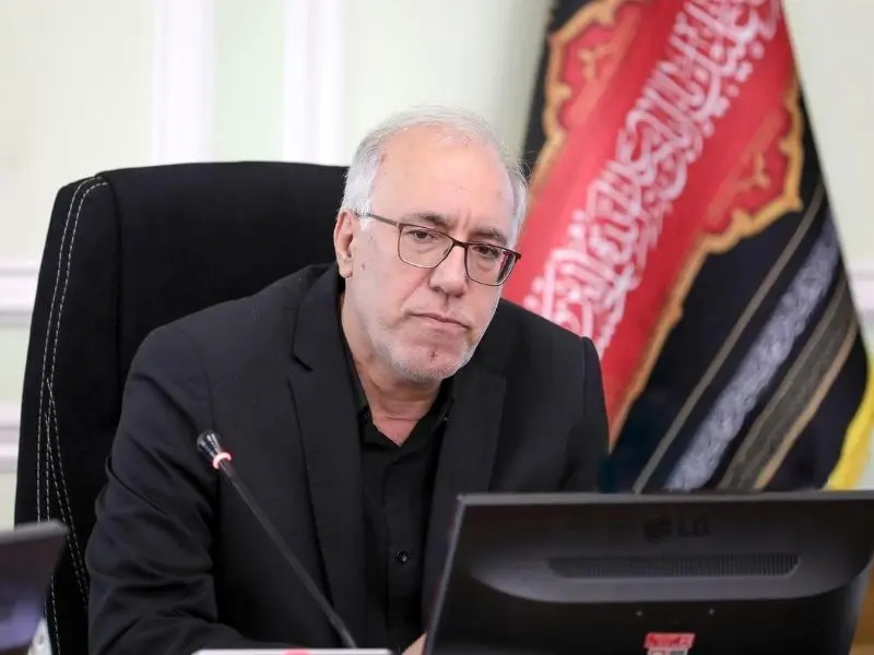 تلاش مدیرعامل بانک مسکن برای بهبود وضعیت معیشت کارکنان بانک‌های دولتی

