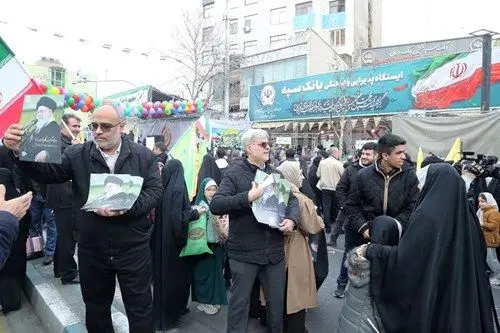 برپایی ایستگاه فرهنگی بانک سپه در مسیر راهپیمایی یوم الله 22 بهمن