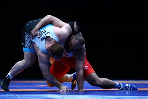 راهیابی یونس امامی و امیرحسین زارع به دیدار فینال