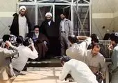 در مقابل برنامه دشمن روزبه‌روز پیوند با مردم را تقویت می‌کنیم
