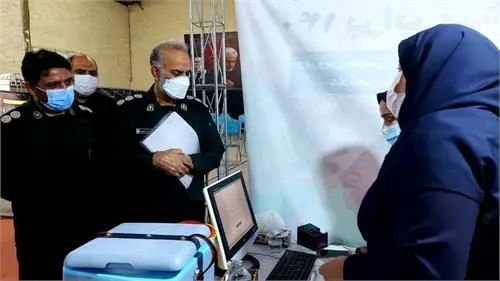 بازدیدنماینده رییس سازمان بسیج مستضعفین از مرکز واکسیناسیون شهید حاج علی هاشمی فولاد خوزستان
