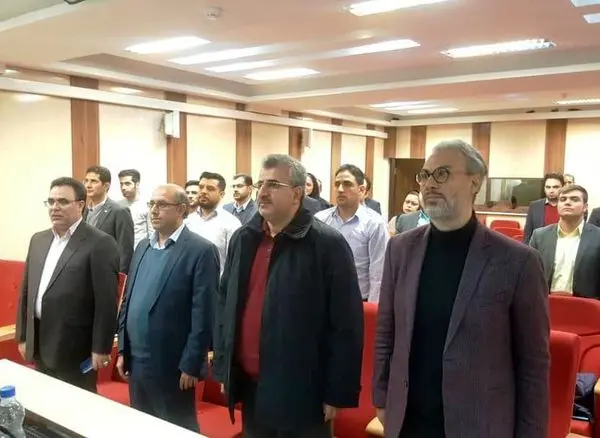 رعایت اخلاق حرفهای و مشتریمداری ضرورت هر سازمان امروزی است