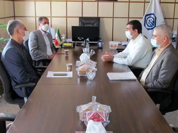 دیدار مدیر مخابرات منطقه مرکزی با مدیرکل تامین اجتماعی استان