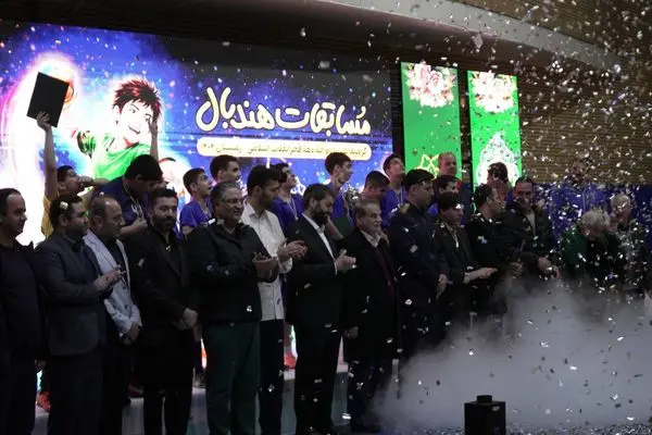  منطقه ۸ قهرمان هندبال دهه فجر شد