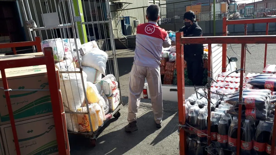 اهداء محموله کالاهای اساسی به موسسه خیریه نگهداری از معلولین ذهنی و سالمندان آشتیان