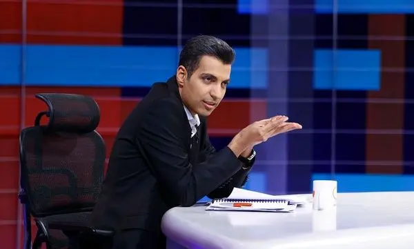 جلسه کاری عادل با کارگردان متری شش و نیم+ عکس