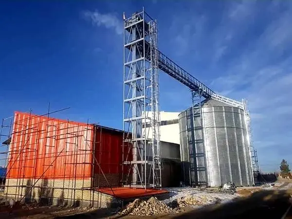 حمایت 50میلیارد ریالی بانک کشاورزی ازراه اندازی بزرگ ترین و مدرن ترین کارخانه تولید خوراک دام وطیور واحداث سیلوی ذخیره در زنجان