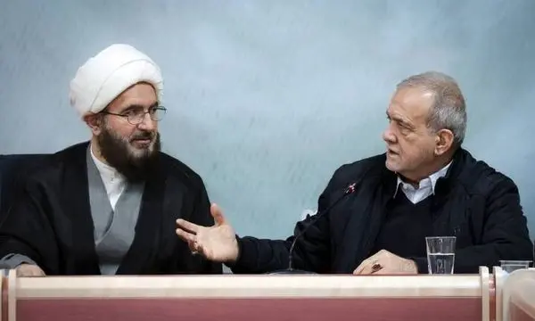 تریبون‌های مساجد و نماز جمعه از بیان مسائل تفرقه‌انگیز پرهیز کنند