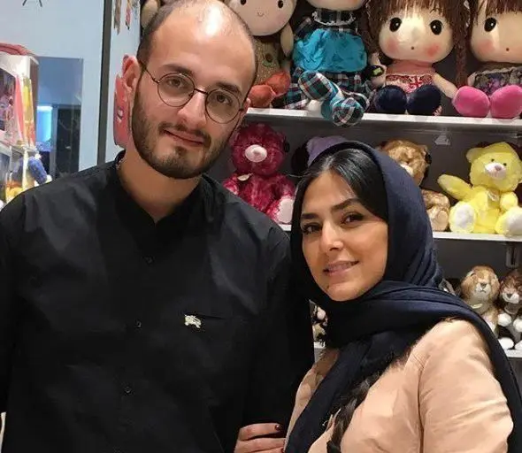 تیپ خانم بازیگر و خواهرزاده اش در عروسک فروشی+عکس
