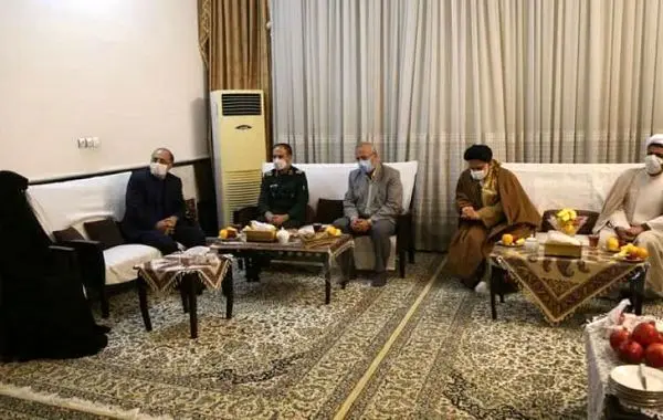 تکریم و ترویج فرهنگ ایثار و شهادت باید مورد تاکید قرار گیرد