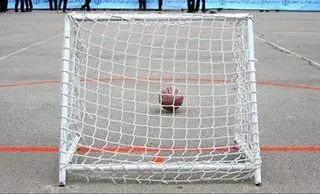 آغاز مسابقات فوتبال گل کوچک جام ولایت در بیمه آسیا