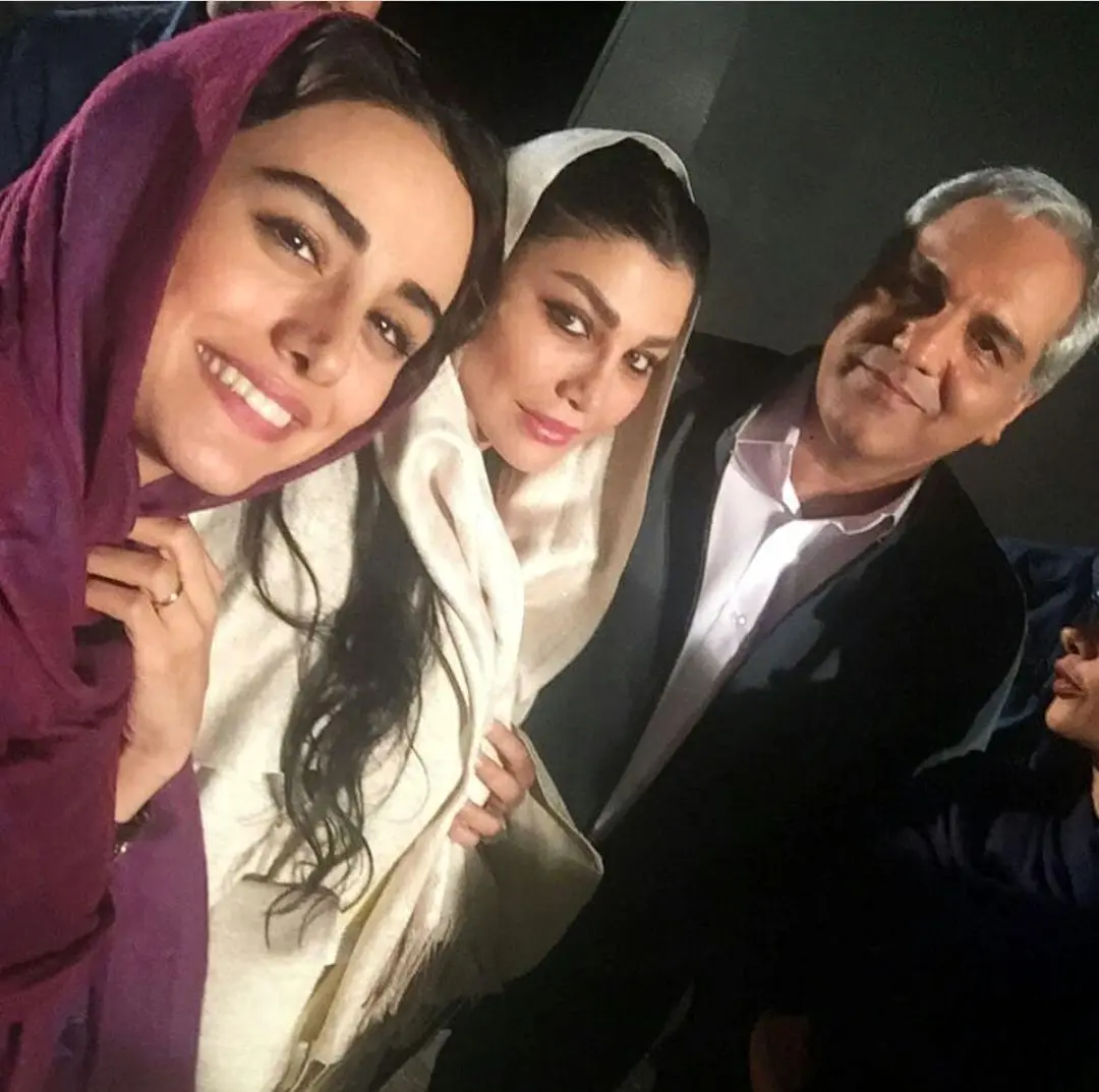 سلفی جدید مهران مدیری با هوادارانش + عکس