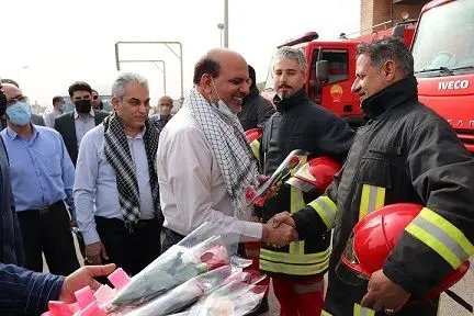 چشم‌انداز تولید روزانه ۴ میلیون بشکه نفت و جمع‌آوری گازهای مشعل
