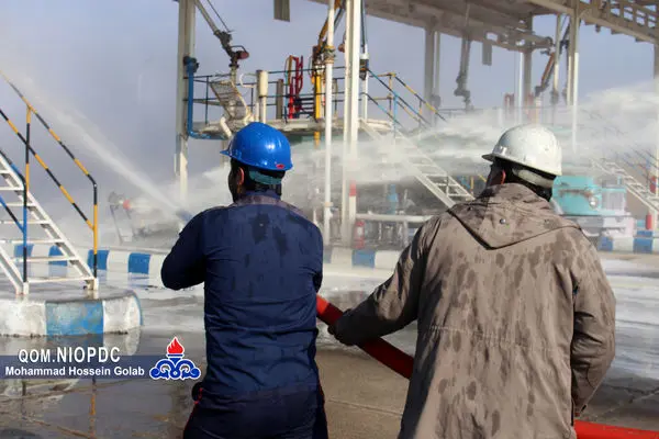 مانور واکنش در شرایط اضطراری در انبار نفت شهید مهدی زین الدین منطقه قم