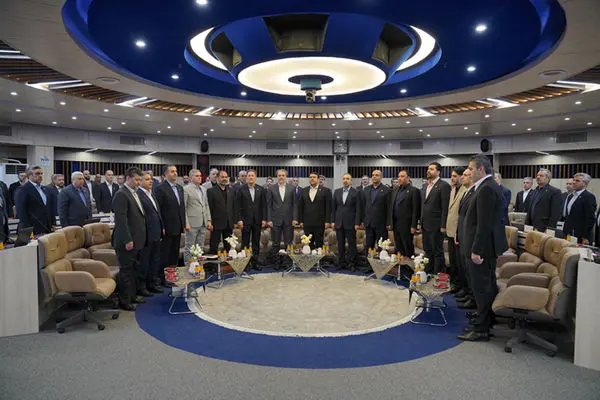 تأکید بر افزایش سهم بازار، جذب منابع پایدار و مدیریت نقدینگی در همایش بررسی عملکرد سه‌ماهه بانک ملی ایران

