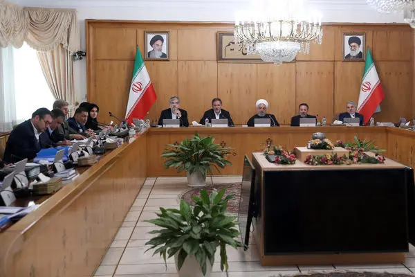 شکستن تحریم و حصر ایران مهمترین وظیفه است