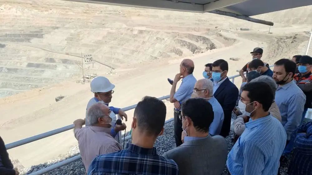 بازدید روئساو استادان دانشگاه صنعتی امیر کبیر از مجتمع معدنی چادرملو 