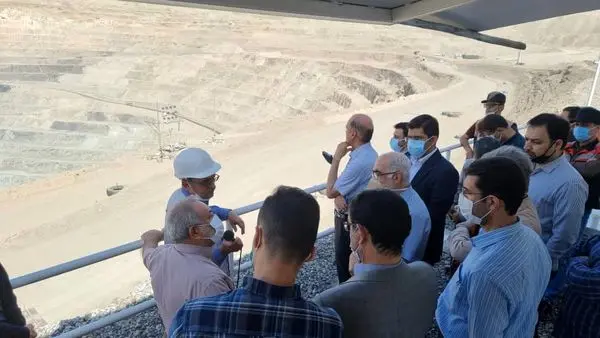 بازدید روئساو استادان دانشگاه صنعتی امیر کبیر از مجتمع معدنی چادرملو