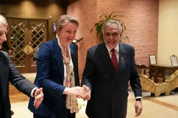 آتش‌بس و تنگه هرمز، موضوعات دیدار وزرای خارجه انگلیس و پاکستان