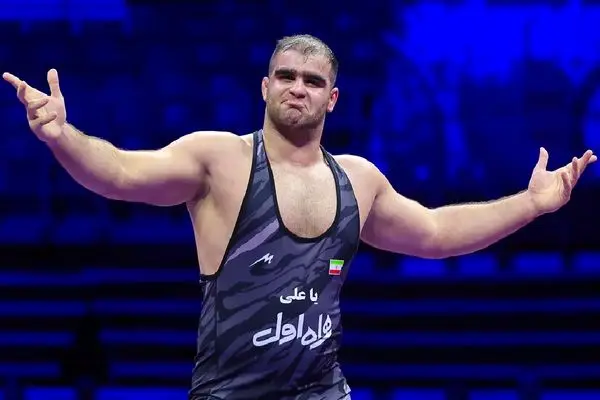 میرزازاده صدرنشین کشتی فرنگی ایران در رنکینگ جهانی