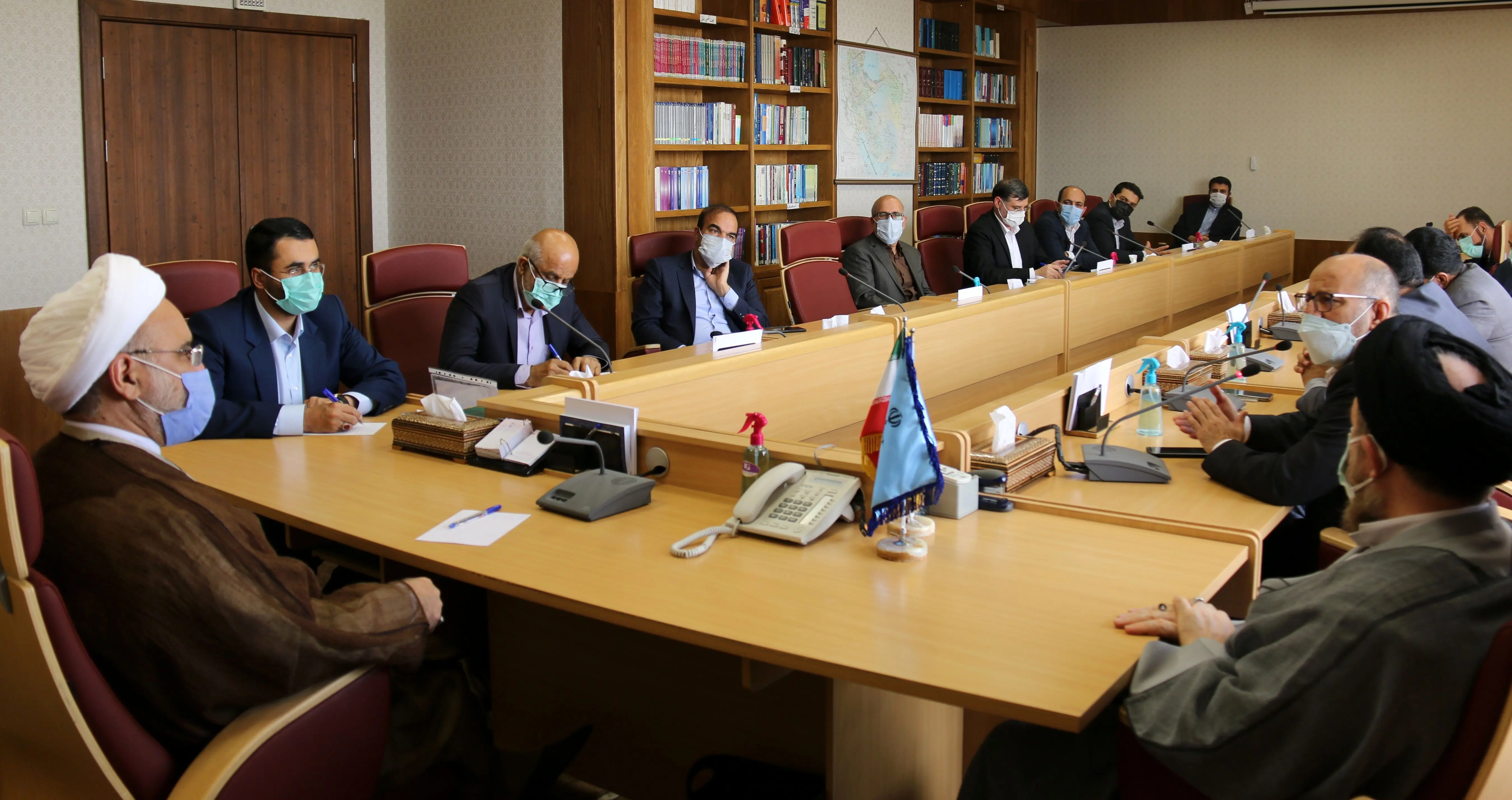 تسریع در اصلاح قانون موجب حل مشکلات مردم می شود
