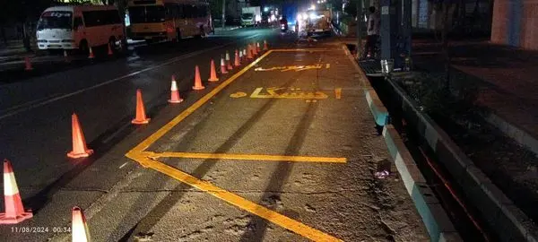 اجرای خط کشی ایستگاه های اتوبوس و آشکار سازی سرعتکاه ها در طرح الگوی خدمت منطقه 19