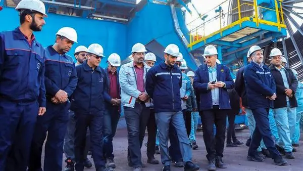 راهاندازی موفقیتآمیز ماشین برداشت مواد ناحیه آهنسازی فولاد مبارکه