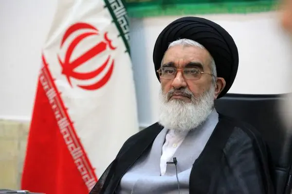 اهانت وقیحانه رئیس جمهور فرانسه هدفی جز لاپوشانی ناکارآمدیهای مکاتب غربی ندارد
