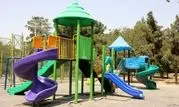 نصب ست‌های بازی کودکان در بوستان‌های منطقه ۱۹ در قالب طرح «من شهردارم»