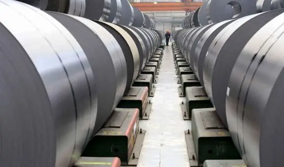فولاد مبارکه ۱۱۸ هزار تن ورق فولادی عرضه می کند