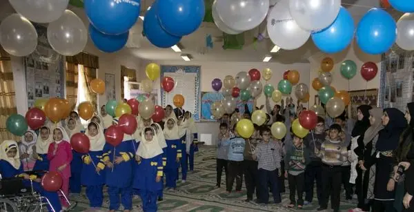 «زنگ بیمه» با بیمه حکمت در نخستین مدرسه ارومیه نواخته شد