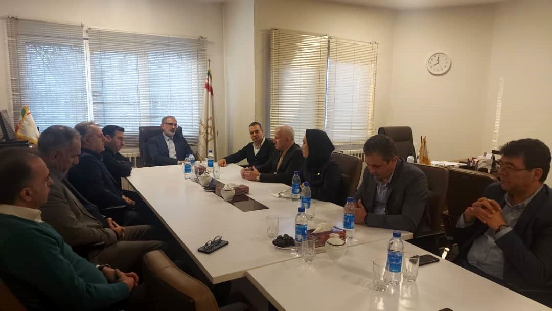 مدیرعامل بانک صنعت و معدن: قدردان تجربه و دانش پیشکسوتان بانک هستیم

