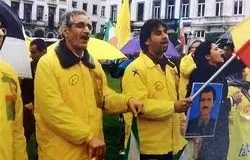 مواجهه شجاعانه خبرنگار با منافقین + عکس