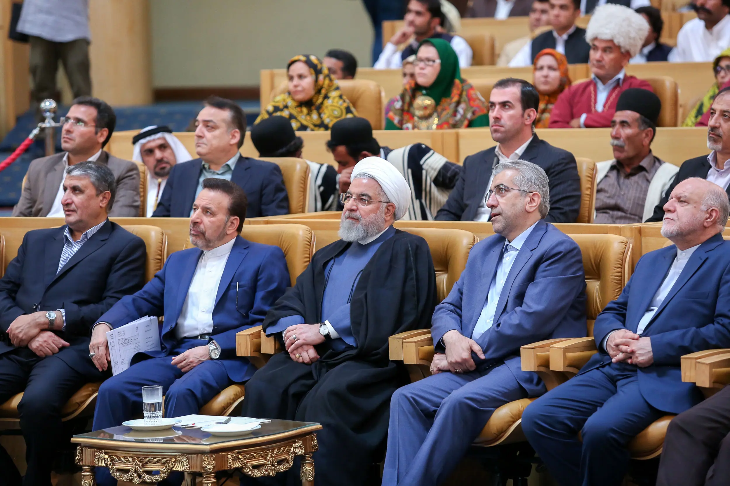 دولت برای حل مشکلات از هیچ تلاشی دریغ نمی‌کند