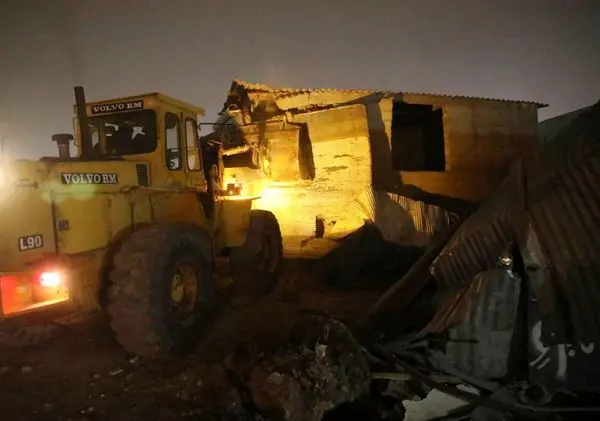 174 هزار متر مربع چهار دیواری و 18 هزار متر مربع سوله غیر مجاز در منطقه 19رفع خلاف شد