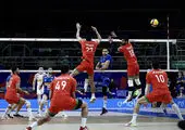 جلسه خصوصی پیاتزا با بازیکنان در رختکن