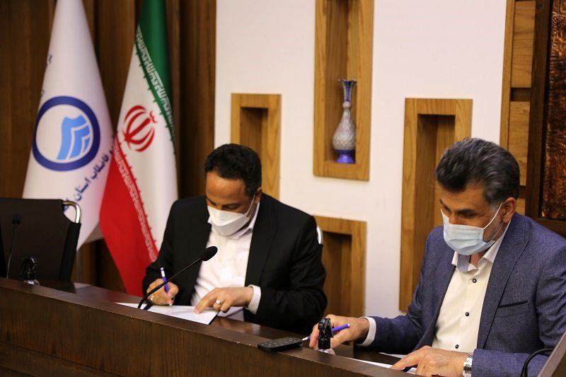 امضای تفاهم نامه همکاری  مشترک میان شرکت آب و فاضلاب و صدا و سیمای مرکز اصفهان 

