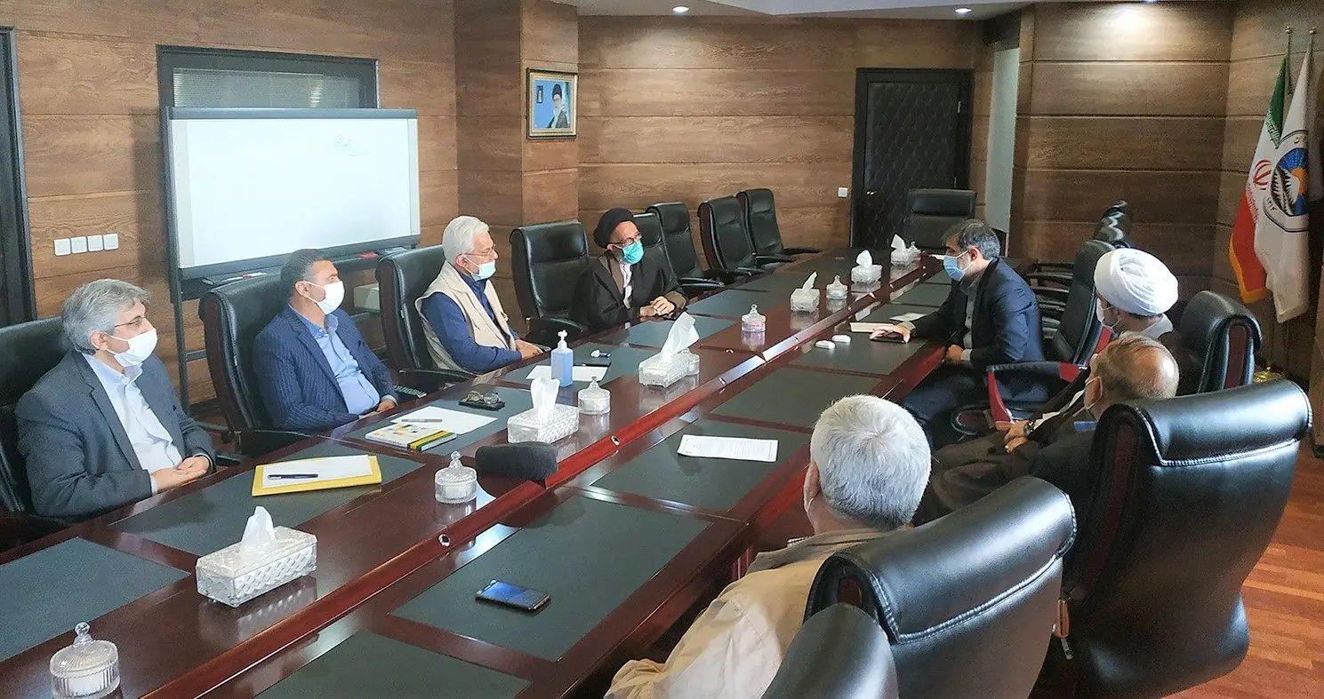 امضای تفاهم نامه همکاری فرهنگی، قرآنی بنیاد قرآن کشور و بیمه ایران
