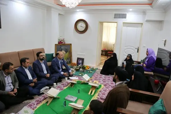 دختران و پسران دهه هشتاد و نودی خانواده معزز ایثارگران منطقه ۱9مهمان ویژه برنامه سفرههای مادرانه دو می شوند