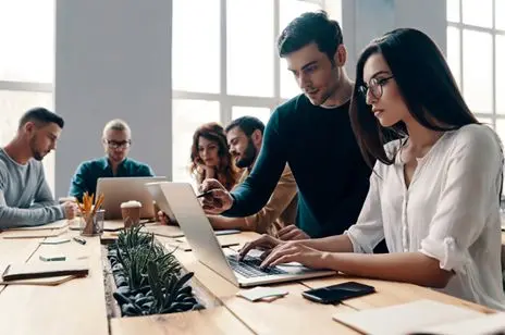 10 مهارت‌ ارتباطی مهم برای موفقیت در شغل