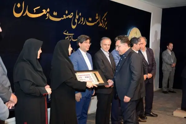 واحد نمونه صنعتی خراسان رضوی انتخاب شد