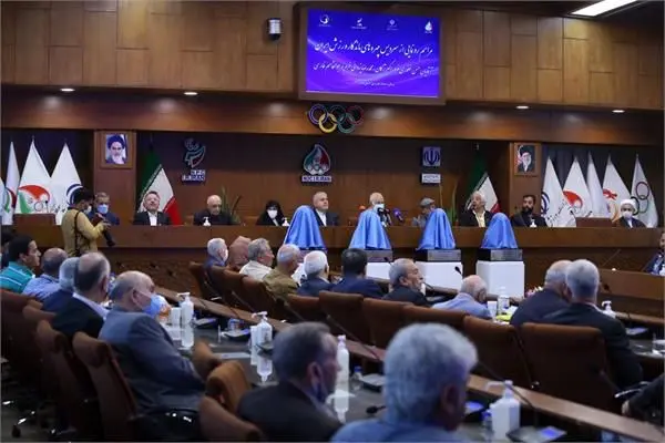 رونمایی از سردیس چهره‌های ماندگار ورزش ایران