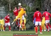فوتبالیستی که مسافرکش است +عکس