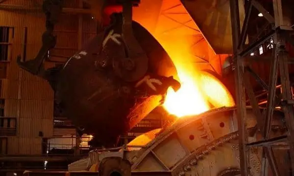 ثبت رکورد ماهیانه تولید و جذب چدن مذاب