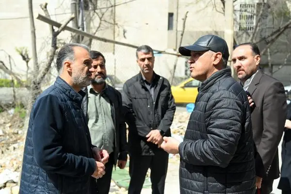 تأکید شهردار منطقه یک بر تسریع رسیدگی به خسارات ناشی از حملات اخیر دشمن در نواحی دهگانه
