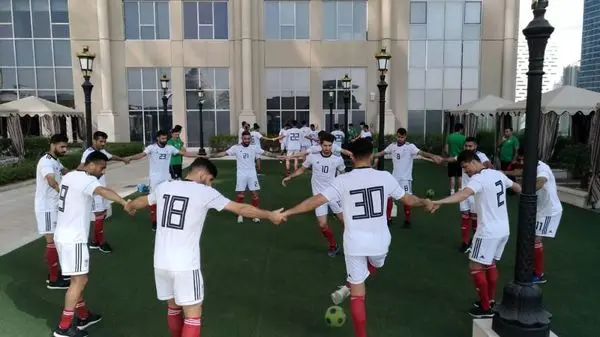 تمرین سبک ملی پوشان در هتل