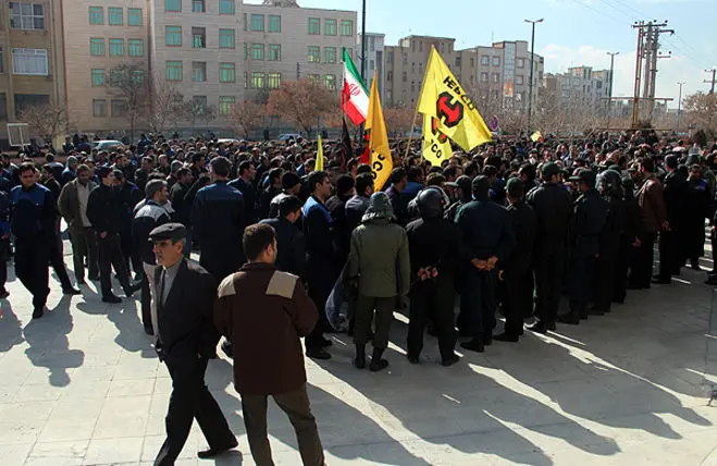 
ردپای دولت احمدی‌نژاد در تعطیلی یک کارخانه قدیمی + عکس
