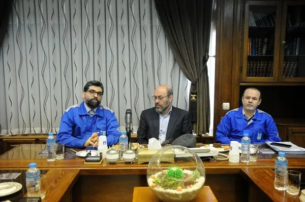 ایرانخودرو و صنعت دفاعی کشور همکاری می کنند