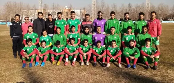 حضور مهاجم پرسپولیس در تمرین جوانان