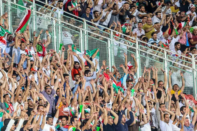 چهره واقعی و بدون گریم هوادار زن پرسپولیس که به ورزشگاه رفته بود! + عکس
